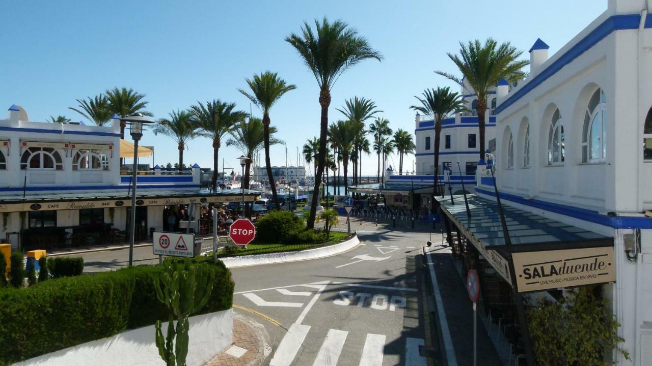 Апартаменти Alcazaba Lagoon Estepona Golf Екстер'єр фото