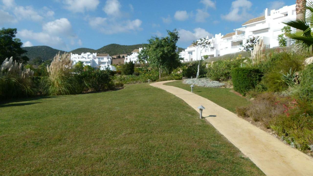Апартаменти Alcazaba Lagoon Estepona Golf Екстер'єр фото