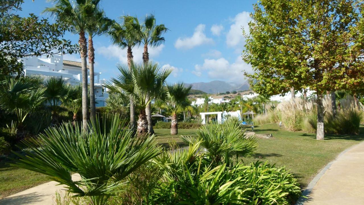 Апартаменти Alcazaba Lagoon Estepona Golf Екстер'єр фото