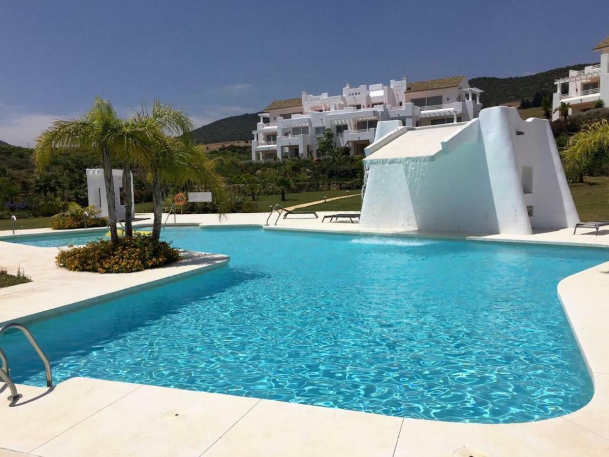 Апартаменти Alcazaba Lagoon Estepona Golf Екстер'єр фото
